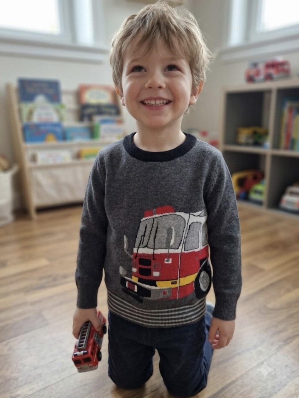 NWT  Gap Fire Truck Intarsia Knit Sweater Cotton Wool Blend Charcoal Gray 4T